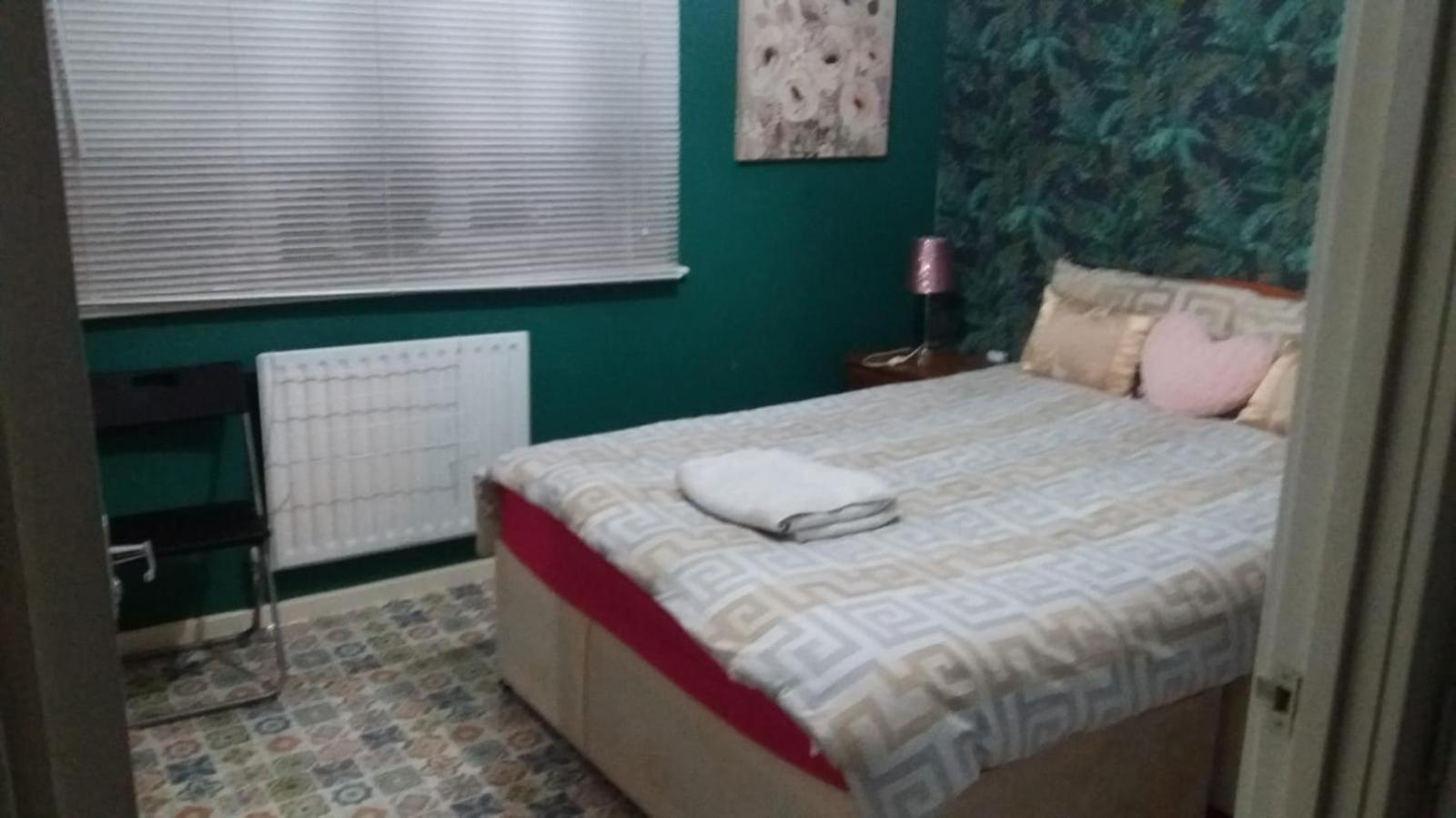 Spacious Double Room Located Within Walking Distance To Seaside And Town Дувр Экстерьер фото