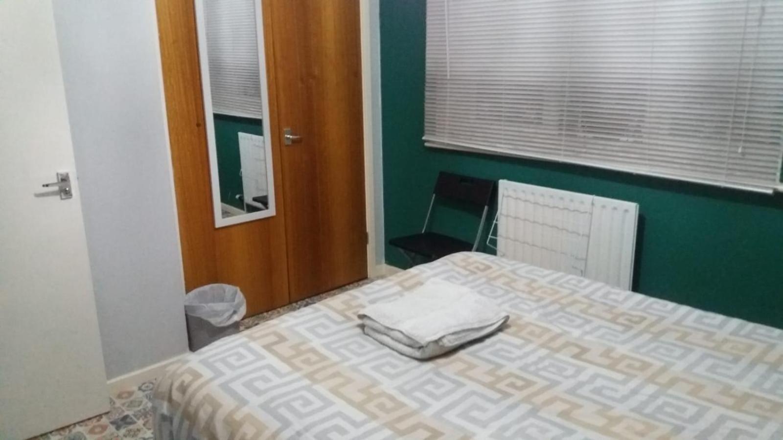 Spacious Double Room Located Within Walking Distance To Seaside And Town Дувр Экстерьер фото