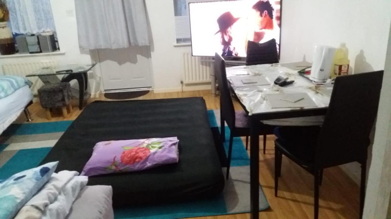 Spacious Double Room Located Within Walking Distance To Seaside And Town Дувр Экстерьер фото